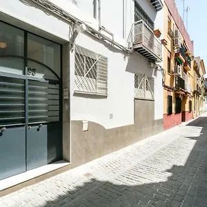 Appartement Triana 3 Bedrooms & 2 Bath Parking Included, Sevilla